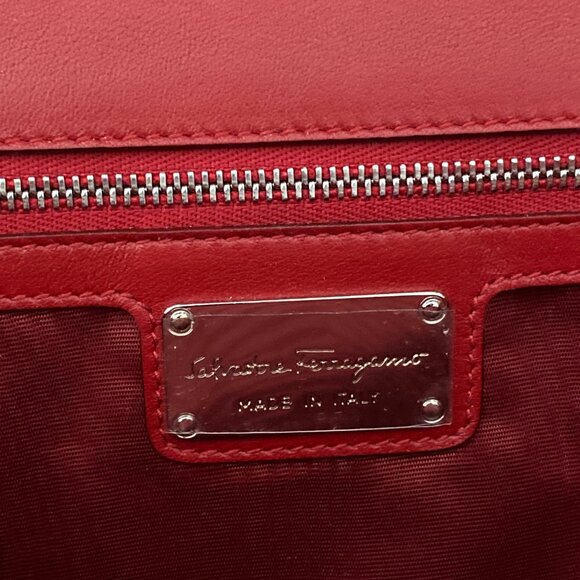 Salvatore Ferragamo Ginny Vara Bow Red Patent Leather Bag - Picture 3 of 11